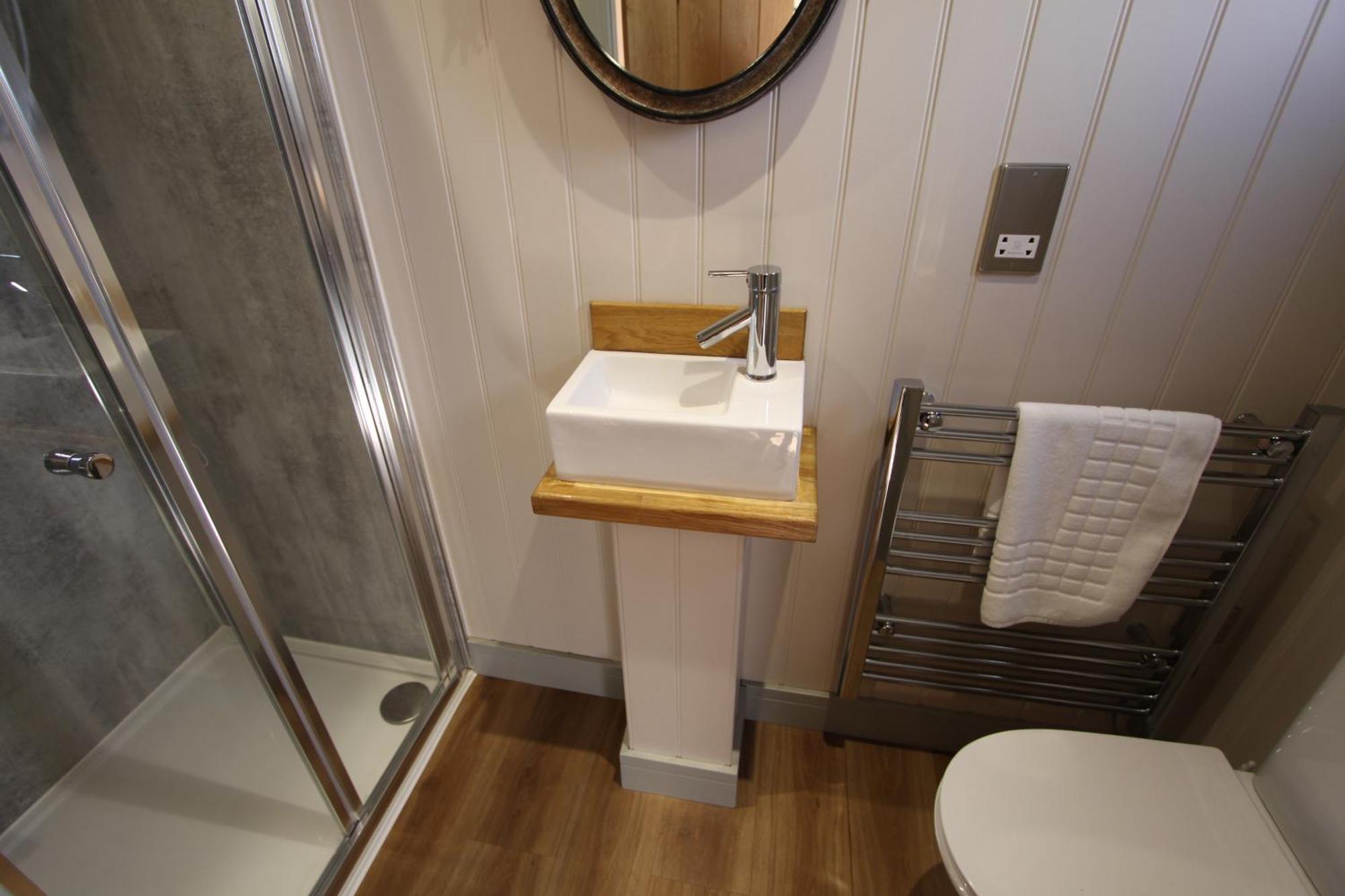 Springwood Shepherd Huts Glamping * York