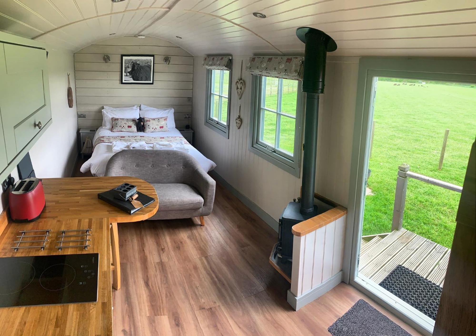 Springwood Shepherd Huts Glamping Holiday home York